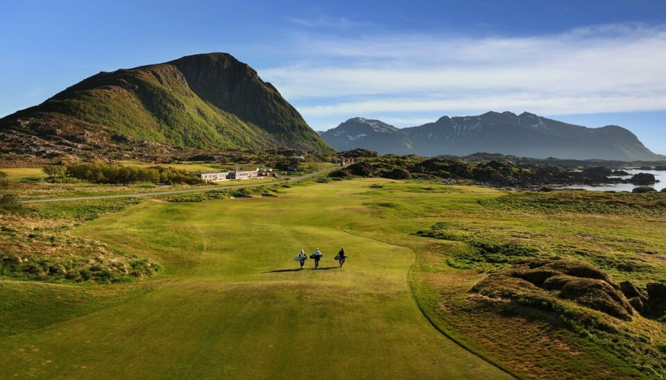 Det er tre år siden Top 100 Golf Courses sist oppdaterte sin liste over verdens beste baner. Lofoten Links er en av 12 nye baner i vurderingen. Det er tre år siden Top 100 Golf Courses sist oppdaterte sin liste over verdens beste baner. Lofoten Links er en av 12 nye baner i vurderingen.