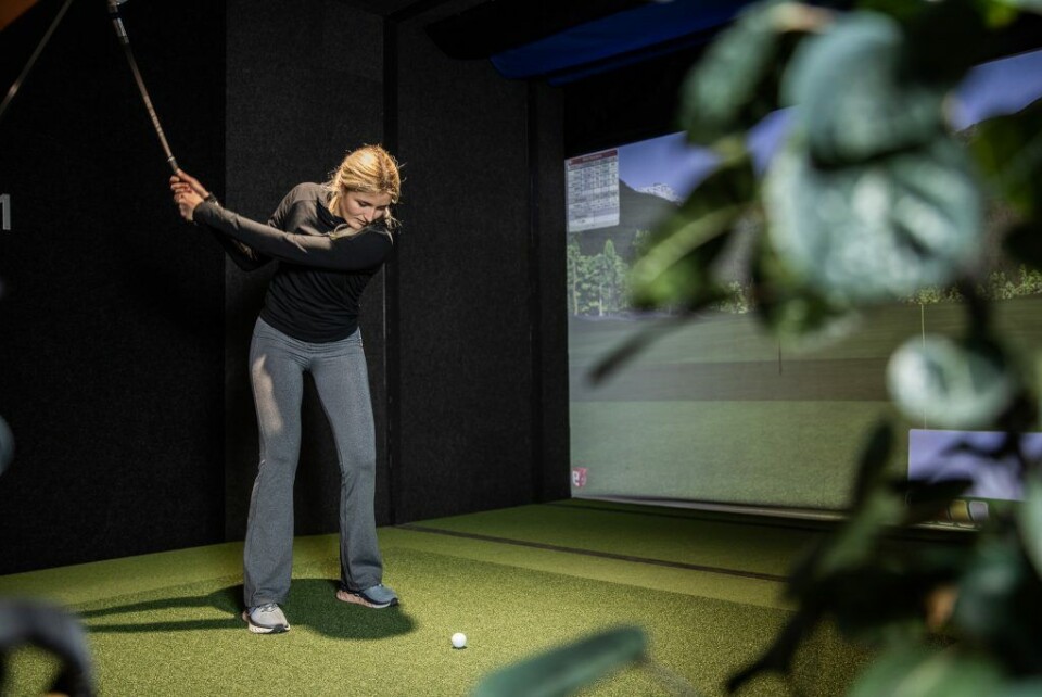 Mikka (29) synes det var for få jenter på golfbanen - «Girls Night» ble svaret