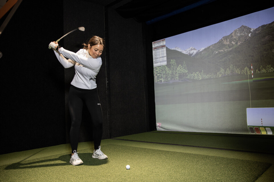 Mikka (29) synes det var for få jenter på golfbanen - «Girls Night» ble svaret