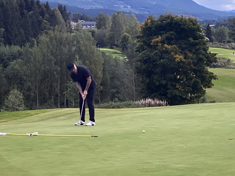 – Hvis jeg taper for John Arne Riise skal jeg bytte ut hele golfsettet