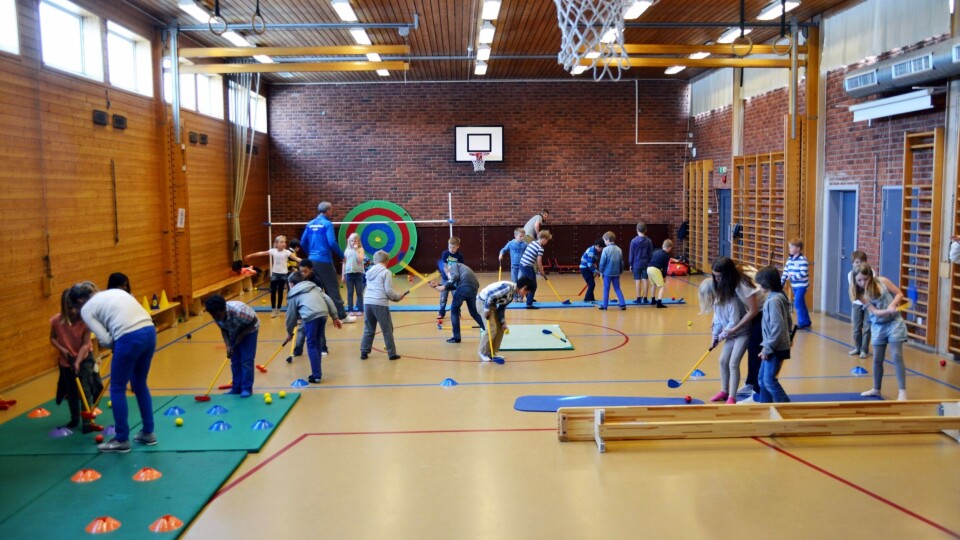 Golfklubbene satser i skolen