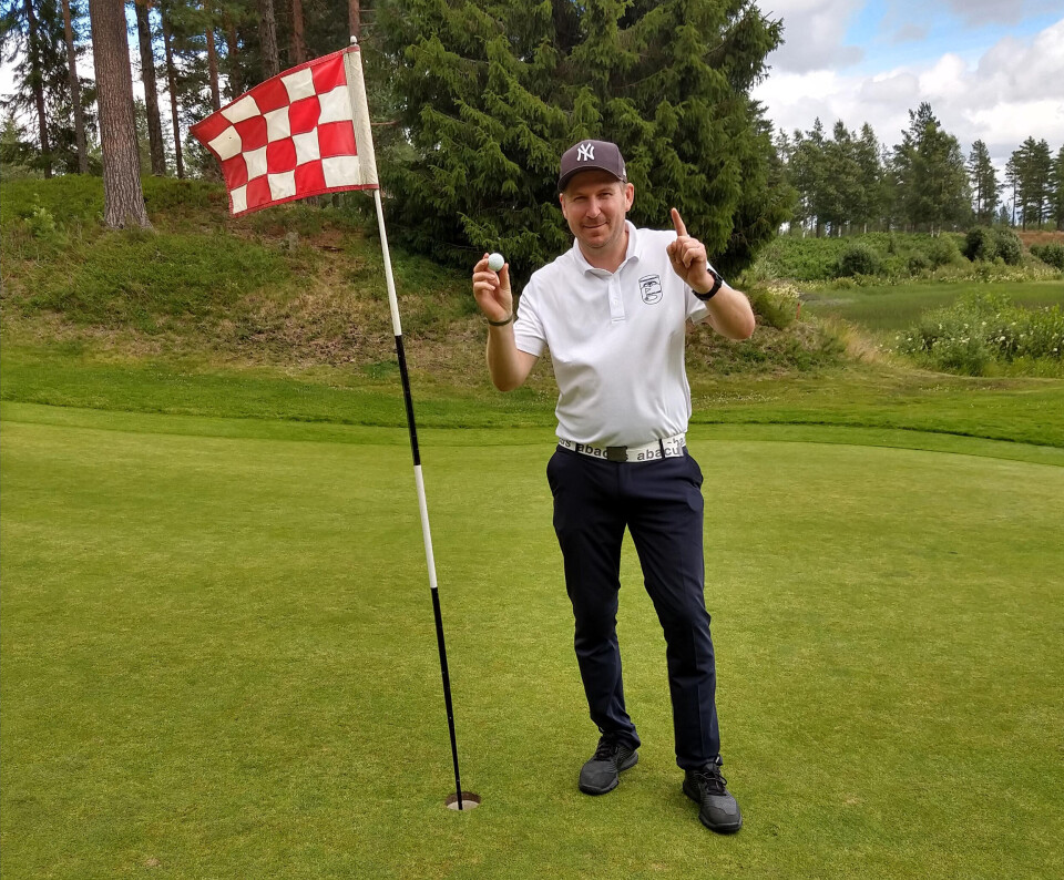 Gjorde to hole in one - på samme hull: – Det var helt sykt
