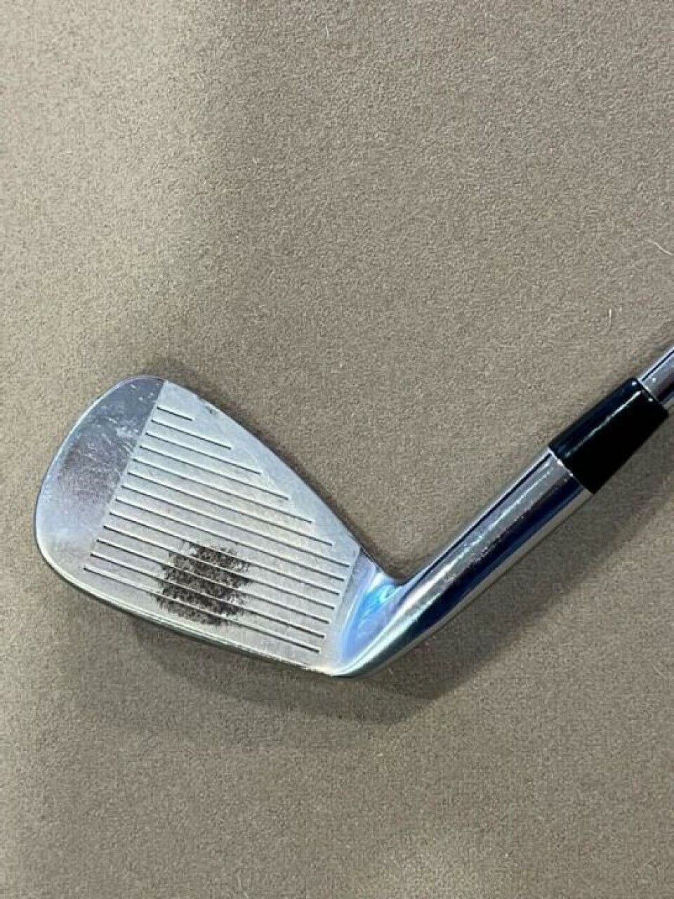 Tigers legendariske golfsett solgt for astronomisk beløp