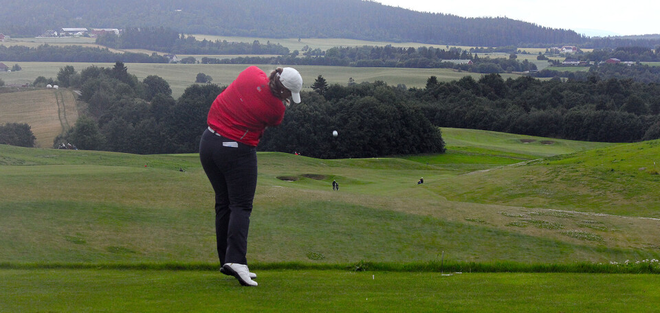 Birdiemaskinen Karoline Stormo knuser banen - og feltet - i junior-NM
