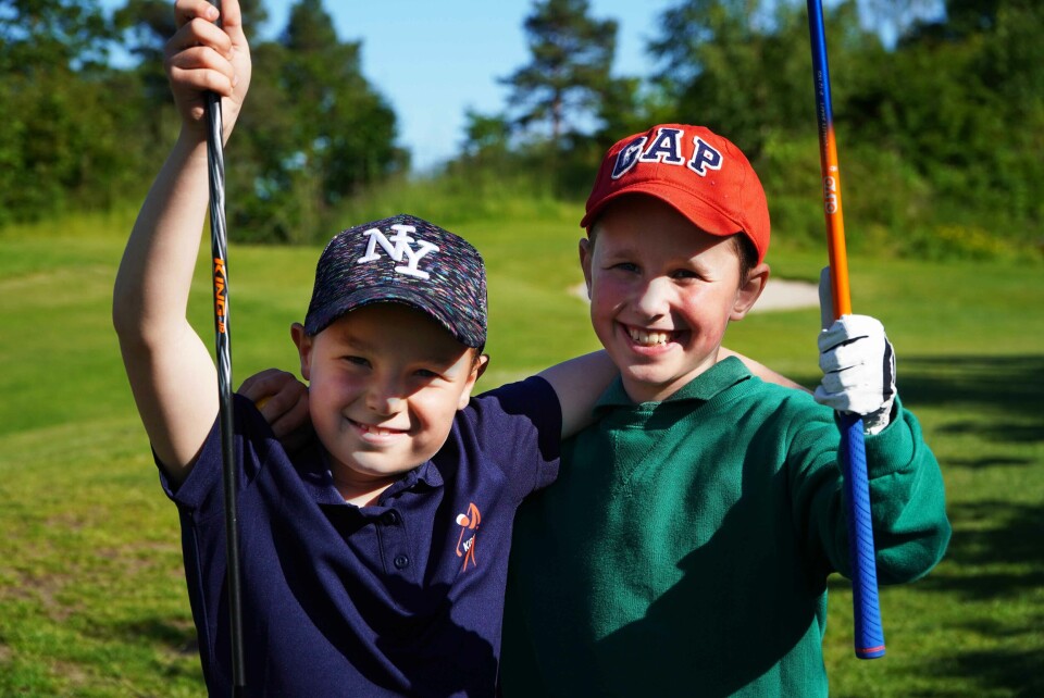 Her gror golfen!