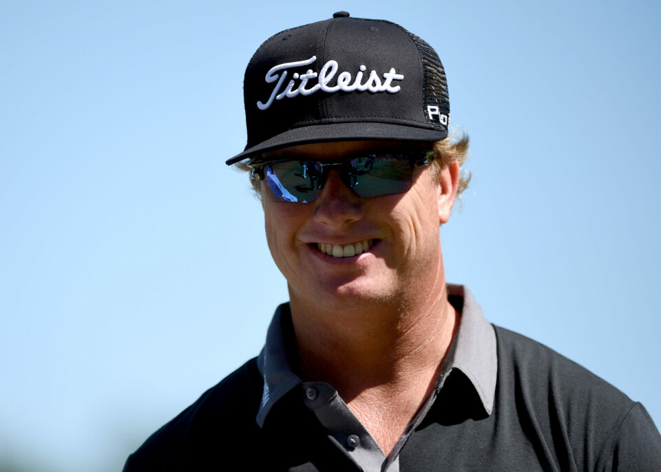 Hoffman leder an i Boston