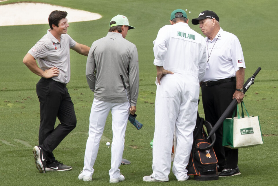Utsettelser, folkehav og treningsrunde med en Masters-legende: – Dette er sykt kult!