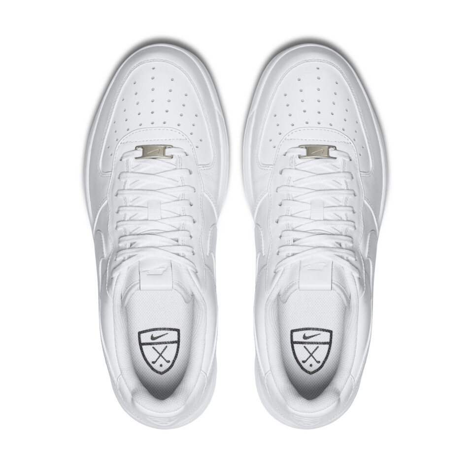 Nike tar klassiker til banen