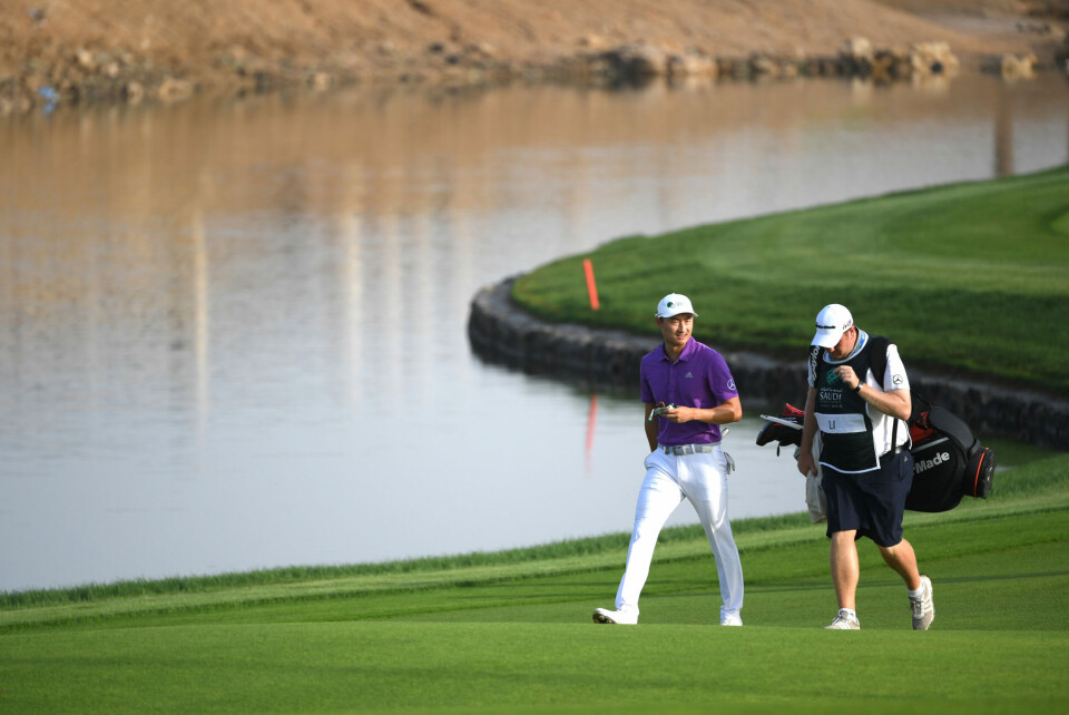 Nå endres den kontroversielle caddie-regelen