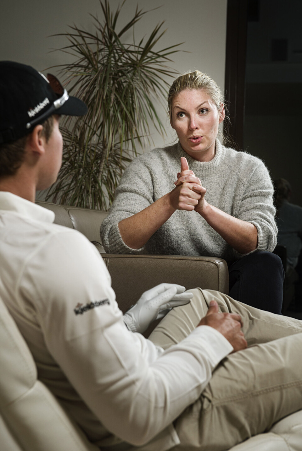 Cecilie Ystenes:
Mellom Ørene