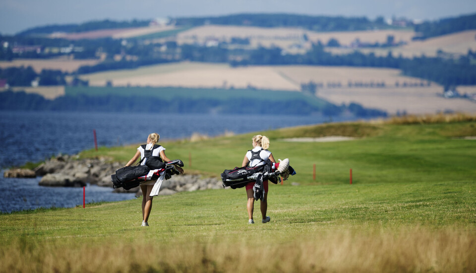 Naprapat svarer på spørsmål om ryggskader i golf