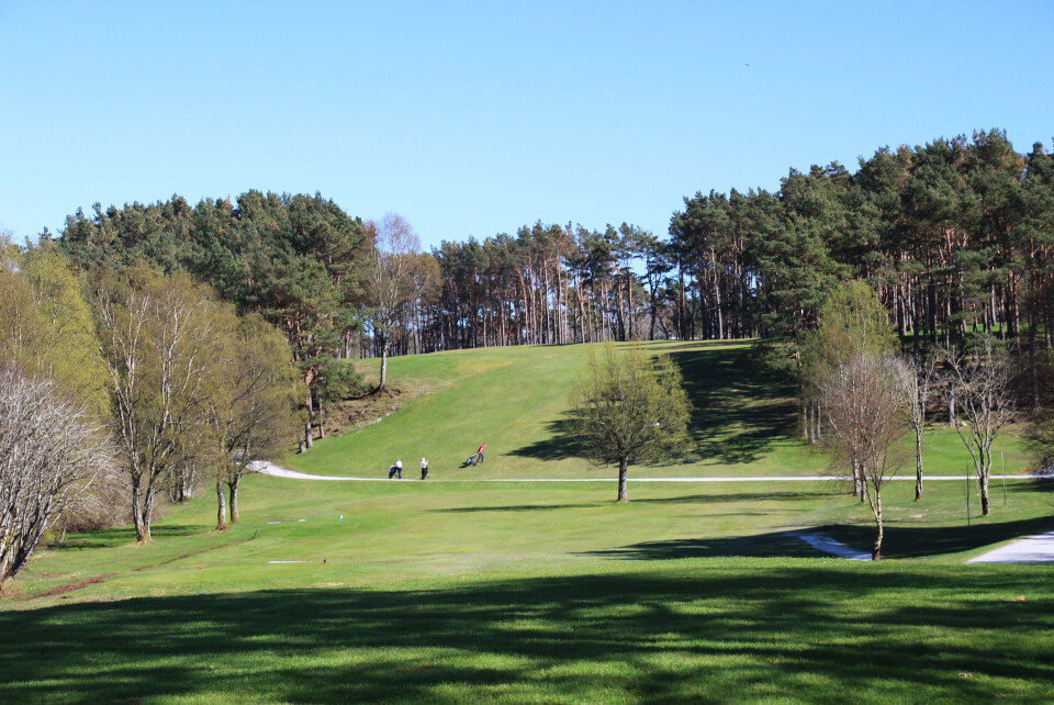 Caddietipset: Slik spiller du et trangt par 5-hull
