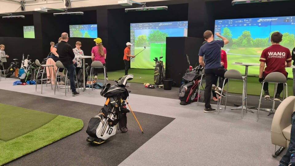 Ventetiden over – endelig ble det innegolf på Sola