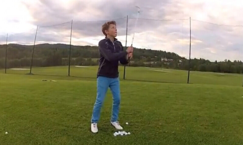 Se og stem på BestBall-videoene her!