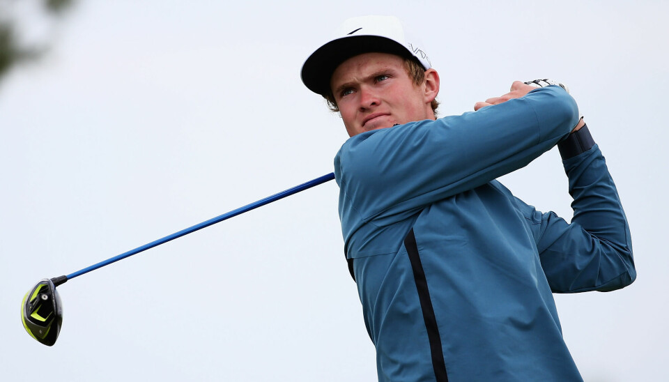 Andreas Halvorsen fra Larvik sikret seg en pen pengepremie under andre runde av Next Golf Tour på simulator.