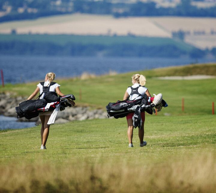 – Det er lite ressurser til å drive aktivitet i mellomsjiktet mellom barn/unge og toppidrett, sier Stein Nilsen, og kaller det «idrettens uløste potensial». Han mener idretten kan lære av golfen.