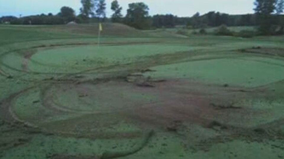 Lot kjærlighetssorgen gå ut over golfbanen