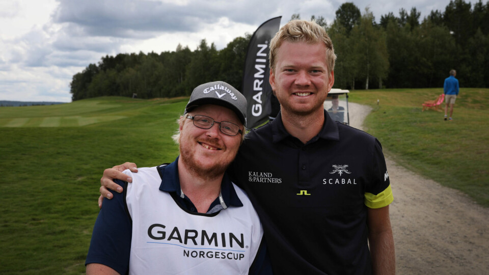 Fikk caddiehjelp av Kurt Nilsen: – Det ble hyggelig da han omsider møtte opp!