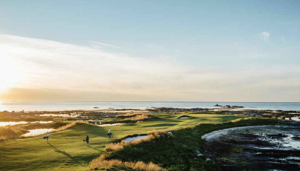 Fra 1. januar 2023 er det nye golfregler som gjelder, som her på Lofoten Golf Links.