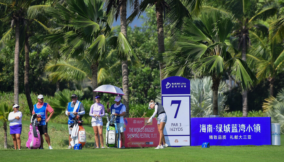 Celine Borges debut kan komme her - på Jian Lake Blue Bay GC - i mars. Her fra fjorårets turnering med Nelly Korda.