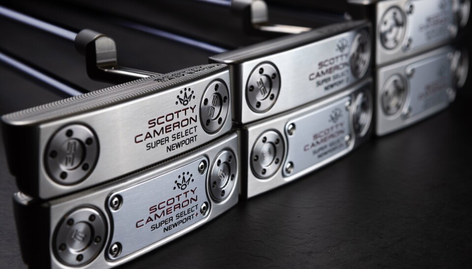 En Scotty Cameron er for mange selve smykket i en golfbag. Newport-modellen er fortsatt med i den nye serien. En Scotty Cameron er for mange selve smykket i en golfbag. Newport-modellen er fortsatt med i den nye serien.