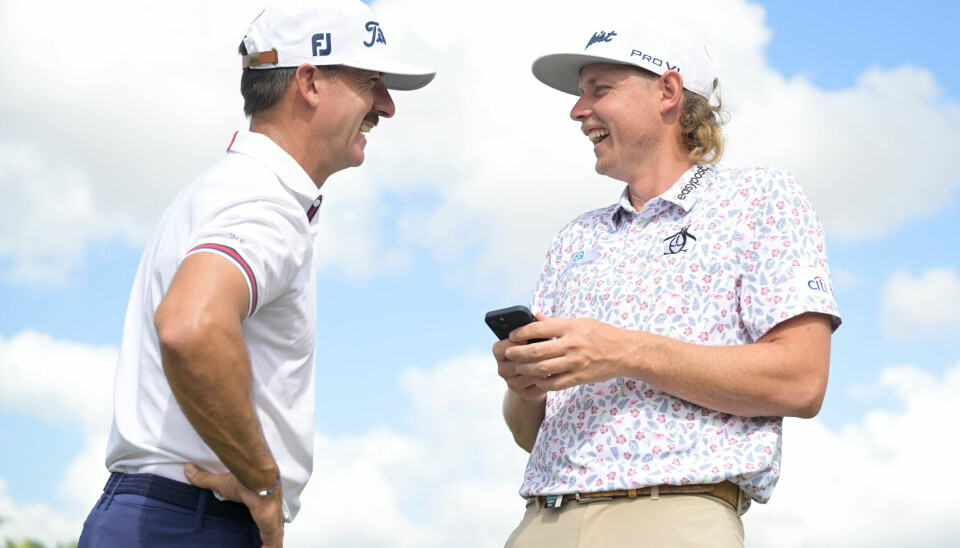 Wade Ormsby og Cameron Smith hadde det hyggelig sammen under LIV Golf Miami i oktober.