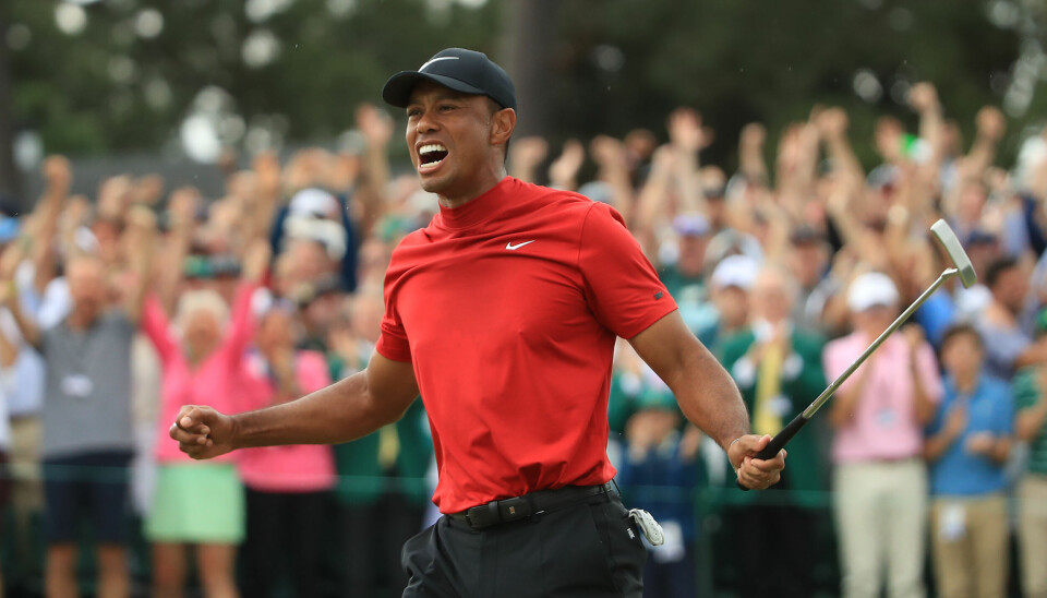 Tiger Woods slipper jubelen løs etter vinnerputten i 2019, hans femte Masters-triumf.