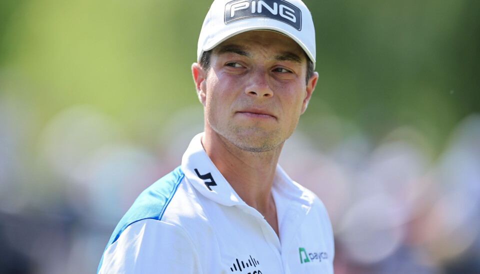 Viktor Hovland har vært stabiliteten selv på den vanskelige banen designet av Jack Nicklaus, og har spilt to kliss like runder på 71 slag.