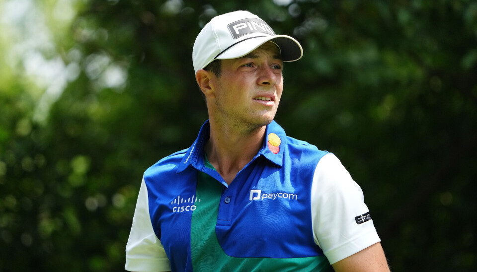 Viktor Hovland klatret fem plasser under fredagens runde på Olympia Fields i Illinois.
