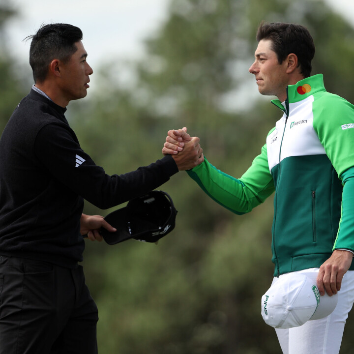 Collin Morikawa (t.v.) og Viktor Hovland er alltid romkamerater på Bahamas, men om nordmannen vinner en tredje gang, vil det bli endringer. Her fra Masters tidligere i år.