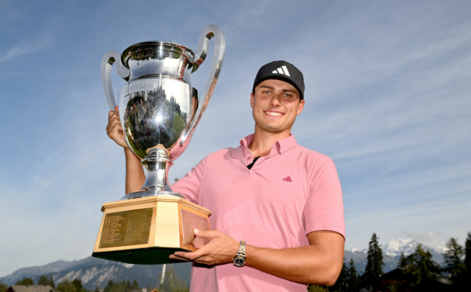 CRANS-MONTANA, SWITZERLAND - SEPTEMBER 03: Ludvig Aberg of Sweden poses with the Omega European Masters trophy during Day Four of the Omega European Masters at Crans-sur-Sierre Golf Club on September 03, 2023 in Crans-Montana, Switzerland. (Photo by Stuart Franklin/Getty Images)