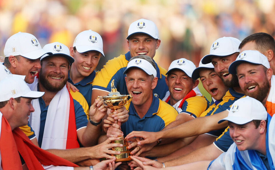 ROME, ITALY - OCTOBER 01: Luke Donald, Captain of Team Europe and players of Team Europe pose with the Ryder Cup trophy following victory with 16 and a half to 11 and a half win following the Sunday singles matches of the 2023 Ryder Cup at Marco Simone Golf Club on October 01, 2023 in Rome, Italy. (Photo by Patrick Smith/Getty Images)
