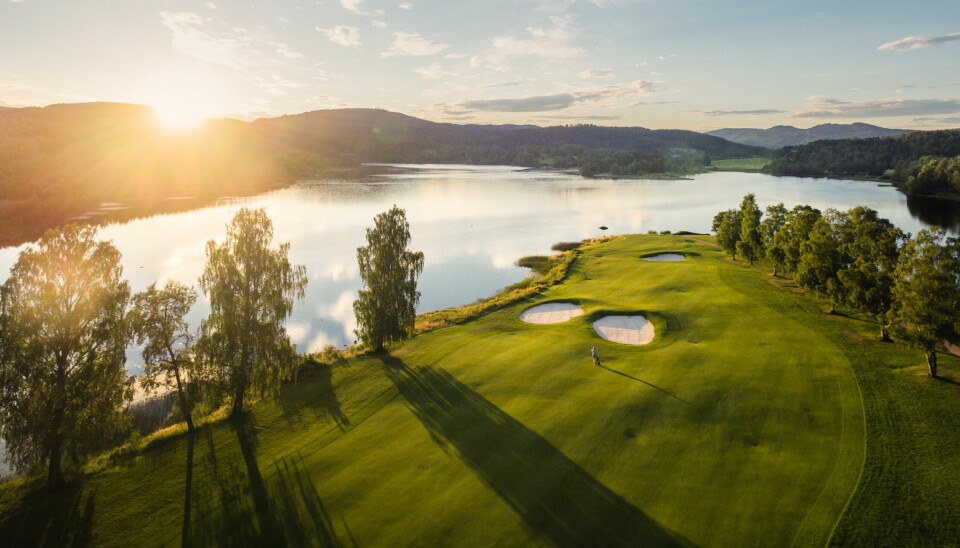 Oslo GK er én av landets eldste, flotteste og største golfklubber. Etter 32 med Niels Vik som daglig leder søker de nå hans etterfølger.