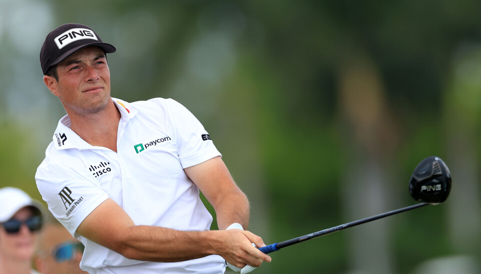 Viktor Hovland var best i feltet med driveren torsdag, men rundt greenen var det ingen god dag for nordmannen.
