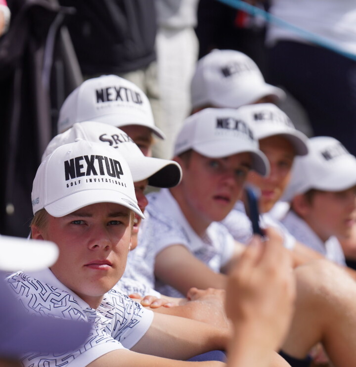 Arrangementet på Bogstad gir noen av landets beste juniorer muligheten til å studere Viktor Hovland på nært hold – og stille spørsmål de vil ha svar på.