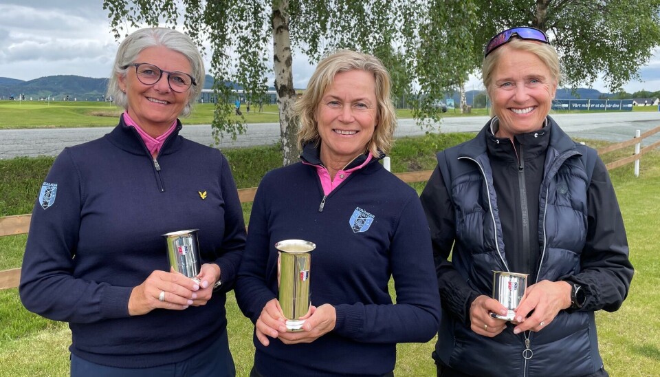 Blant de eldre seniorene ble det til slutt en overlegen seier for Kjersti Jæger (midten). Her med Bente Elisabeth Soltvedt (t.v.) og Fride Cathrine Hjorth (t.h.).