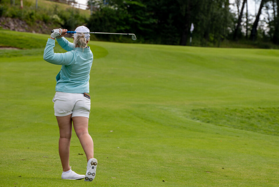 Renate Hjelle Grimstad gjorde hole-in-one sent torsdag, og brukte den gode flyten inn i dagens runde.