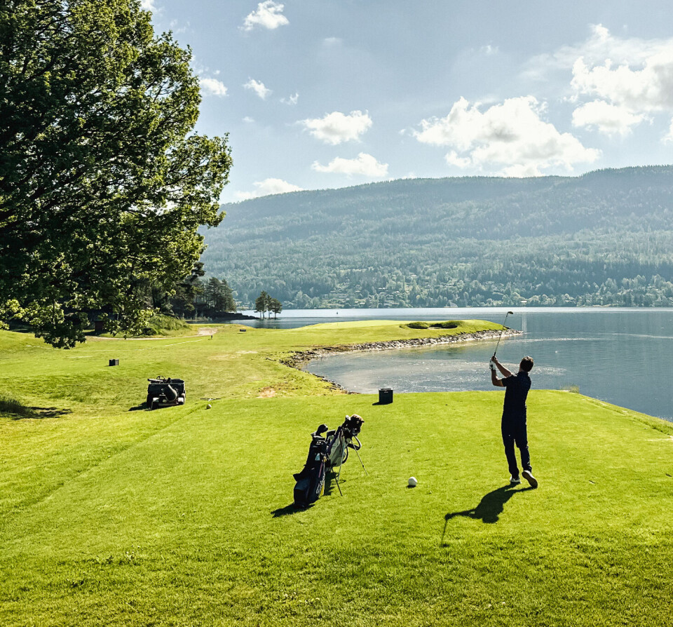 Hull 6 var allerede et av Norges mest fotograferte golfhull. Nå har det fått ny green med flere flaggplasseringer. Tyrifjord GK