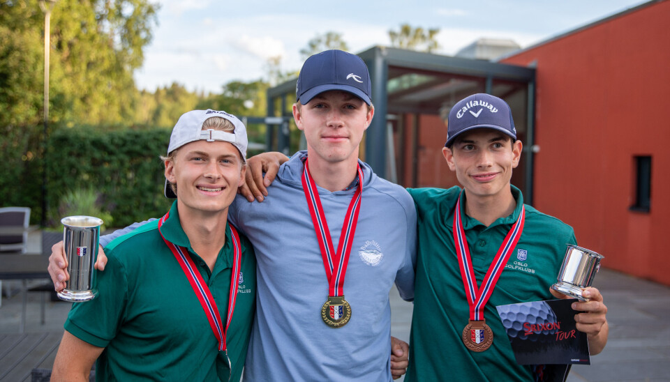Daniel Werner Nilsson (t.v.), Benjamin Killingstad og Cornelius Farhang tok medaljene i årets junior-norgesmesterskap.