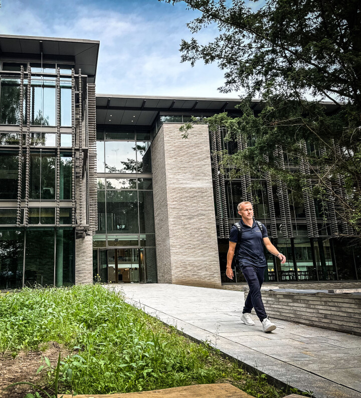 Joakim Mikkelsen forlater Trackmans hovedkvarter utenfor København for denne gang. Det nye bygget eies av Trackman selv og skal inspirere de ansatte til videre utvikling. Joakim Mikkelsen
