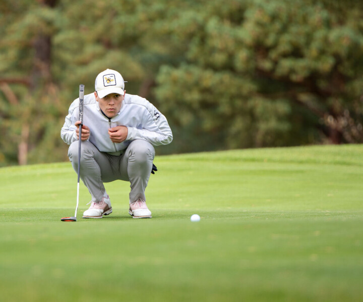 Marius Alvsvåg Reiersen ble utfordret på sisterunden, men klarte å vinne årets siste Srixon Tour-turnering på naboklubben Stavanger GK.