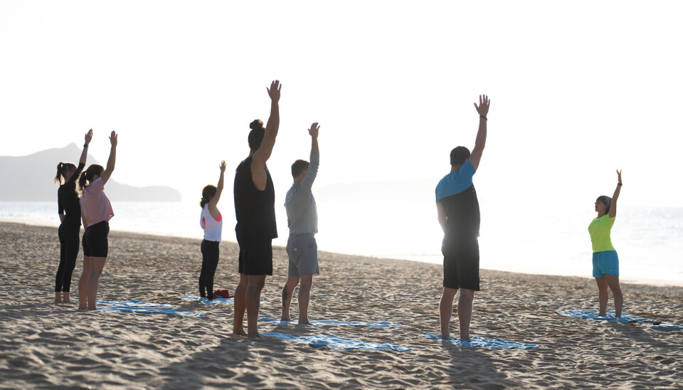 Hvorfor ikke starte dagen i soloppgangen med yoga?