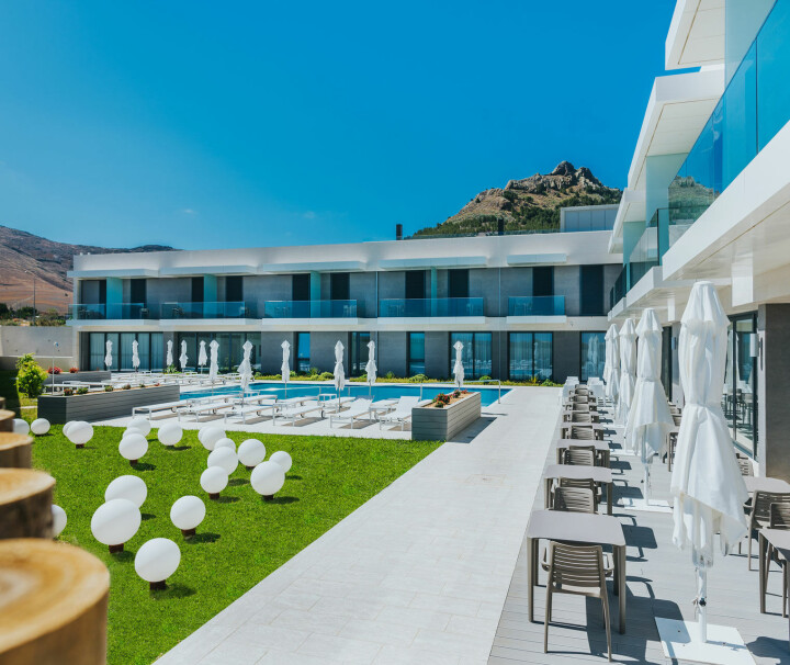 Du har flere hotellvalg i Vila Baleira-familien, og nytt av året er Village, et moderne boutique-hotell. Porto Santo