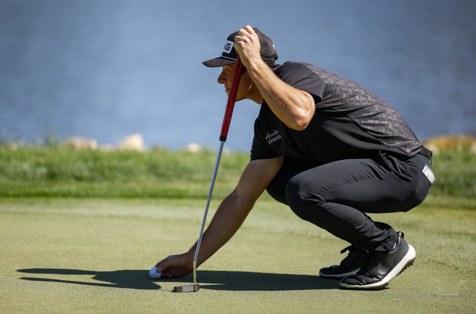 Viktor Hovland fikk det ikke til å stemme på Bay Hills greener på åpningsrunden.