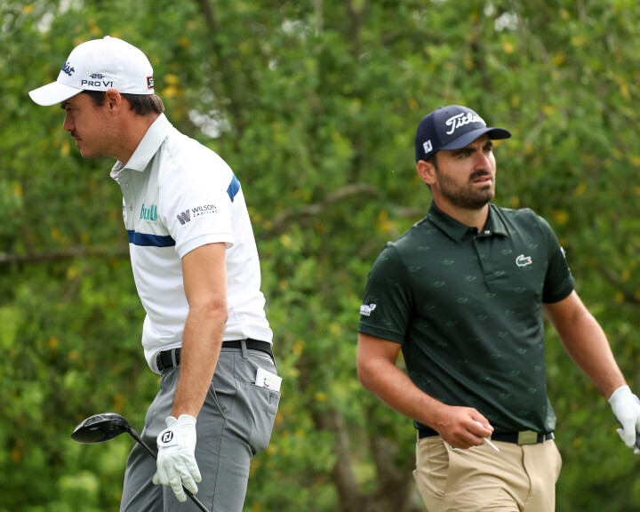 Kristoffer Ventura (t.v.) og Antoine Rozner har fått en drømmestart i par-turneringen Zurich Classic.