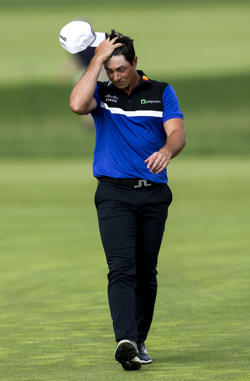 Det var en skuffet Hovland som vandret ned den 18. fairwayen i Pennsylvania torsdag.