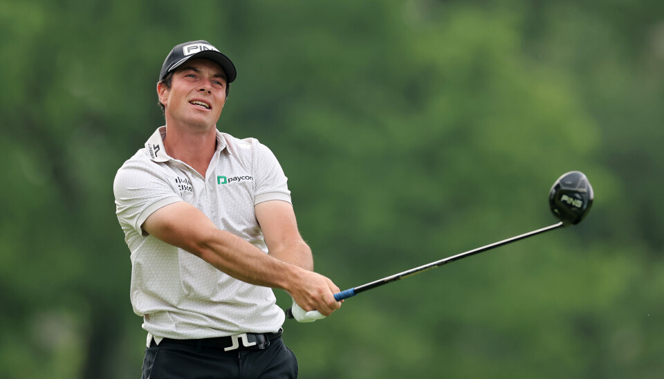 Viktor Hovland løste oppgavene fra tee vesentlig bedre på søndagen.