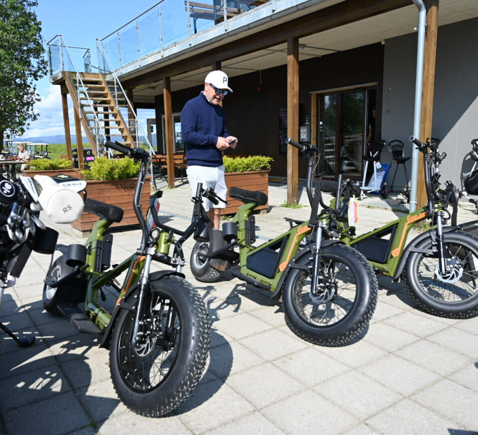 Scooterne bookes og hentes ut med et par enkle grep.