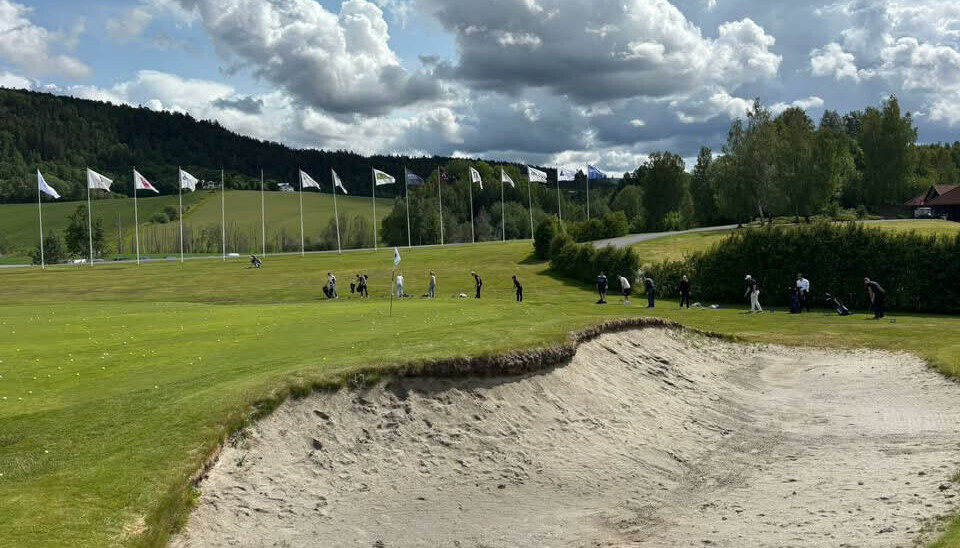 Kongsberg Golfklubb har nå bestemt seg for at flere timer skal brukes på andre ting enn å klippe gress for deres greenkeepere og frivillige.