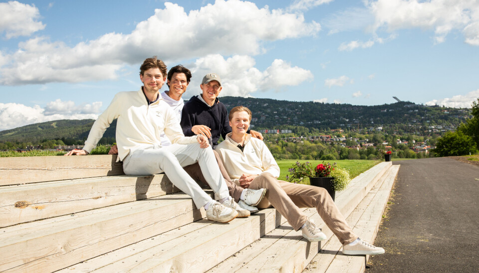 Målet er å kunne leve av golfen, selv om det ikke nødvendigvis er som profesjonelle utøvere, sier Philip (f.v.), Henrik, Frithjof og Rune i Major Golf.